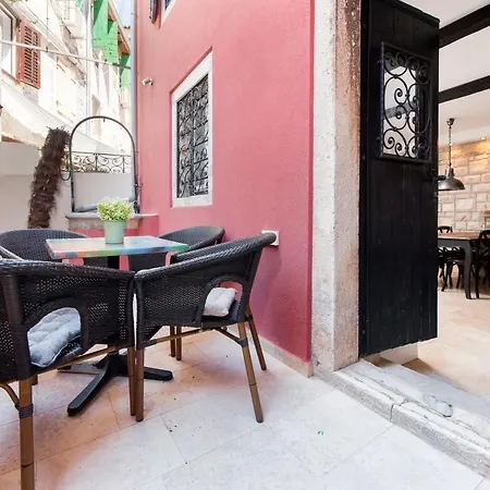 Appartement Casa Rosa 2 *